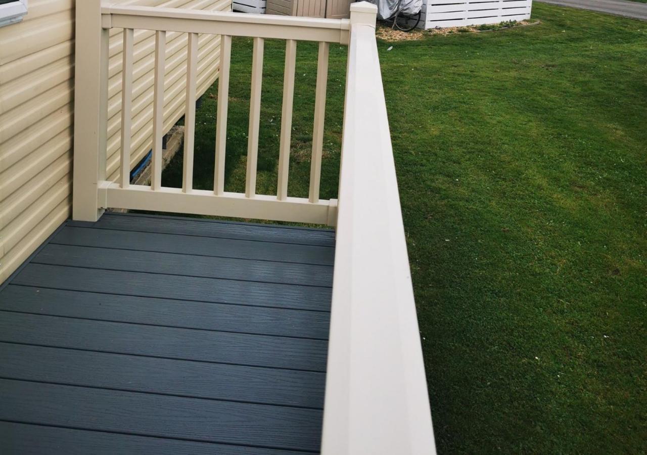 Tranquil 6 Berth Luxury Holiday Home 치체스터 외부 사진